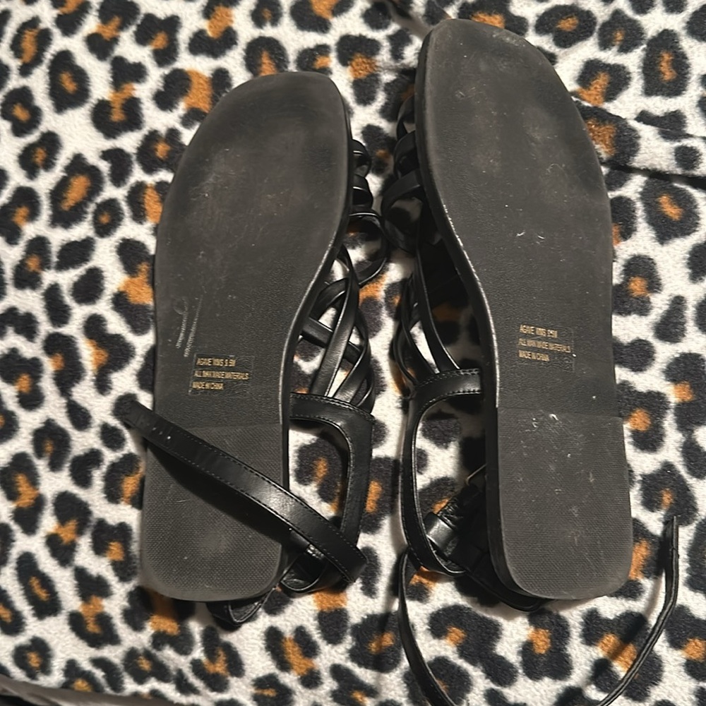 Used sandals - Picture 4 of 4